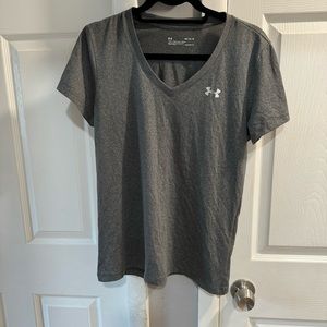 Under Armor - loose fit t shirt euc